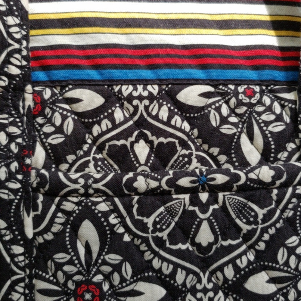 Vera Bradley bag with matching clutch - Picture 3 of 4